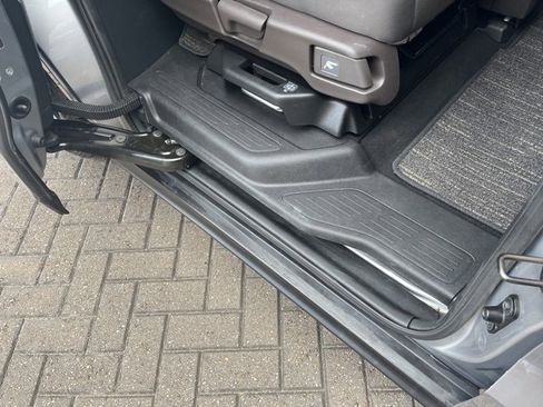 Used 2023 Honda Odyssey EX image 25