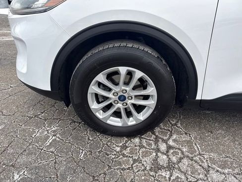 Used 2021 Ford Escape SE w/ Cold Weather Package image 29