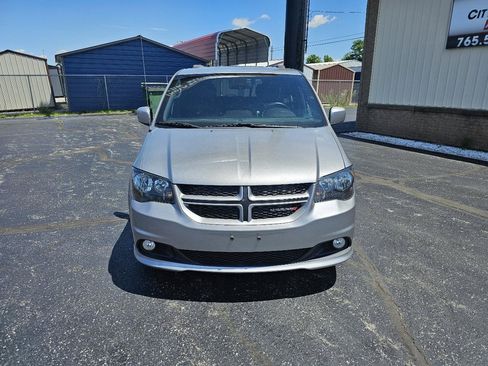 Used 2019 Dodge Grand Caravan GT FWD image 29