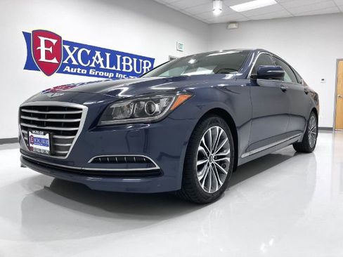 Used 2016 Hyundai Genesis 3.8 image 5
