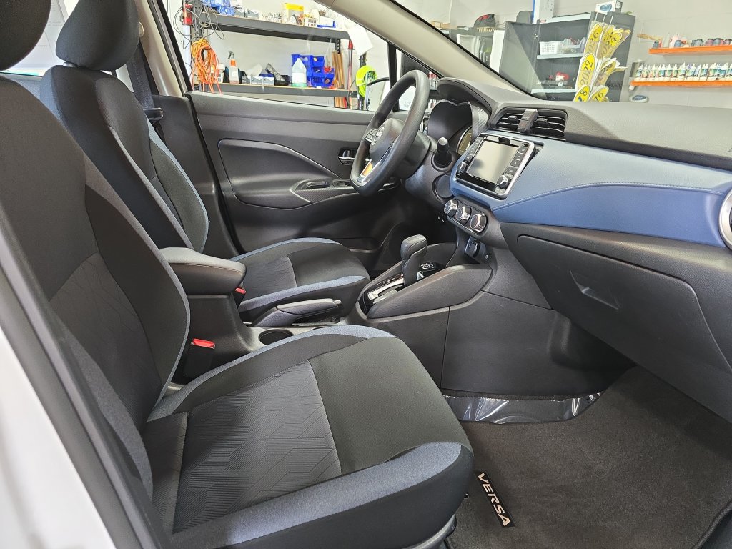 Used 2025 Nissan Versa SV w/ Trunk Package FWD image 10