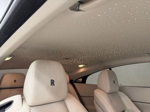 Used 2019 Rolls-Royce Wraith image 36