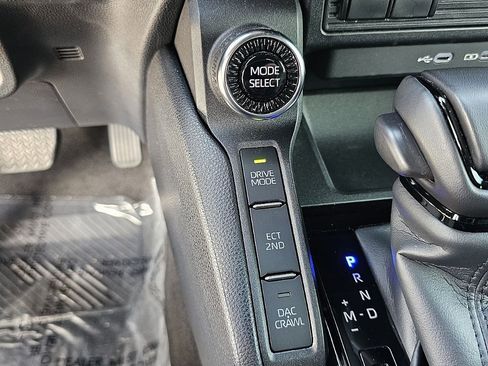 Used 2025 Toyota Land Cruiser image 29