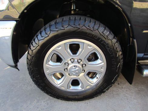 Used 2014 RAM 3500 Big Horn image 7