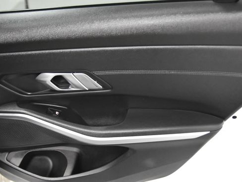 Used 2019 BMW 330i Sedan RWD image 15