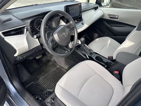 Used 2022 Toyota Corolla LE FWD image 9