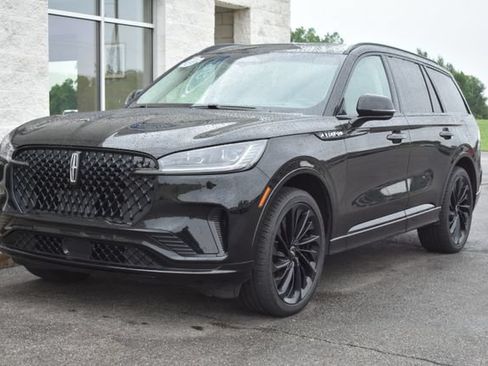 Used 2025 Lincoln Aviator Reserve w/ Equipment Group 201A AWD/4WD image 18