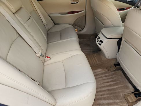 Used 2011 Lexus ES 350 image 32