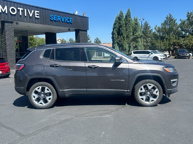 Used 2020 Jeep Compass Limited AWD/4WD image 2