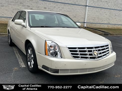 Used 2011 Cadillac DTS Luxury image 1