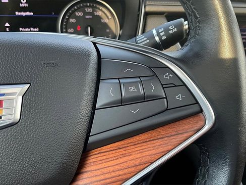 Used 2021 Cadillac XT5 Premium Luxury image 24