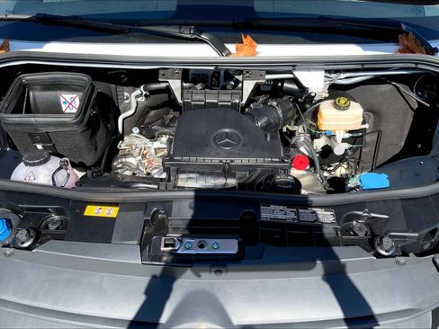 Used 2025 Mercedes-Benz Sprinter 2500 image 21