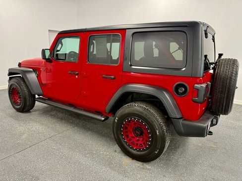 Used 2023 Jeep Wrangler Sport S image 6