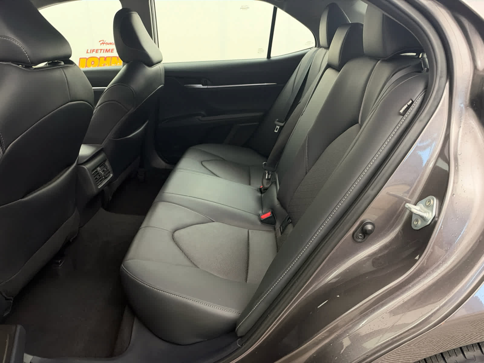 Used 2024 Toyota Camry XSE FWD image 16
