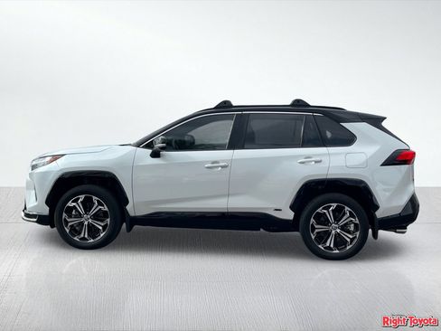 Used 2025 Toyota RAV4 XSE w/ Premium Package AWD/4WD image 4