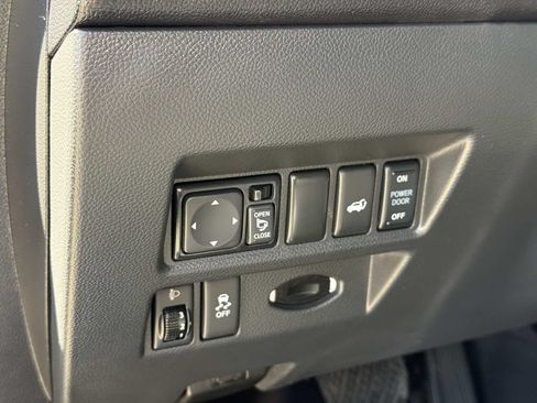 Used 2017 INFINITI QX70 AWD image 24