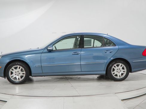 Used 2003 Mercedes-Benz E 320 Sedan image 5