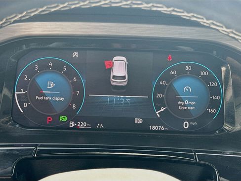 Certified 2026 Volkswagen Atlas Cross Sport SE FWD image 11