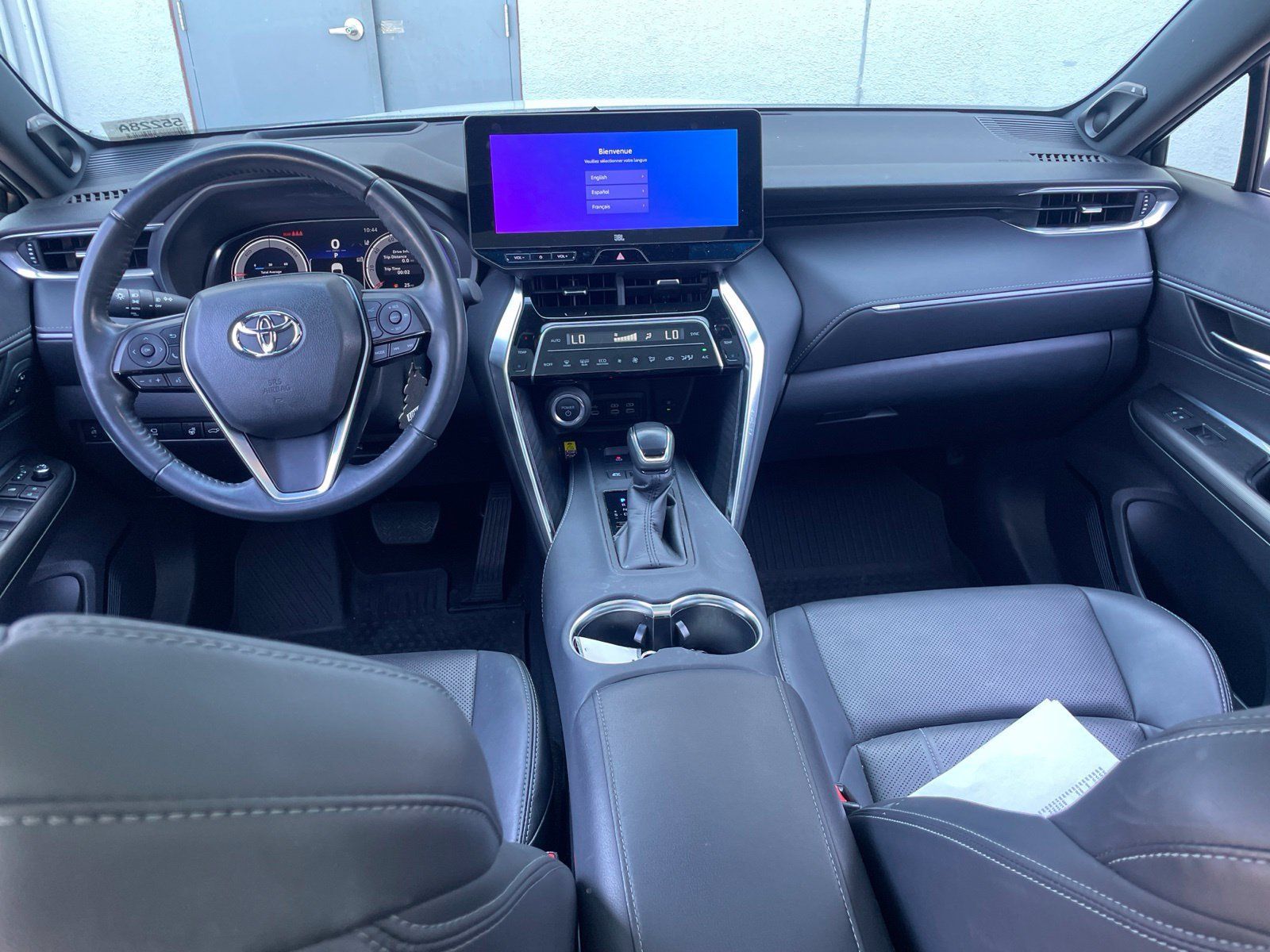 Used 2024 Toyota Venza AWD/4WD image 16