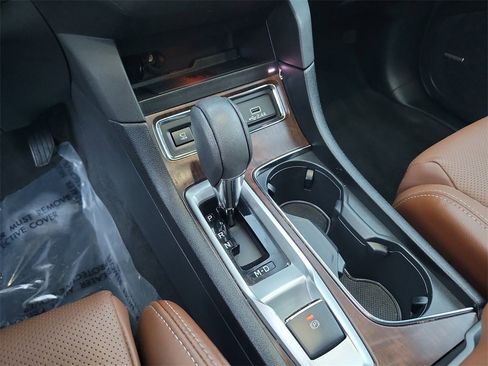 Used 2023 Subaru Ascent Touring image 23