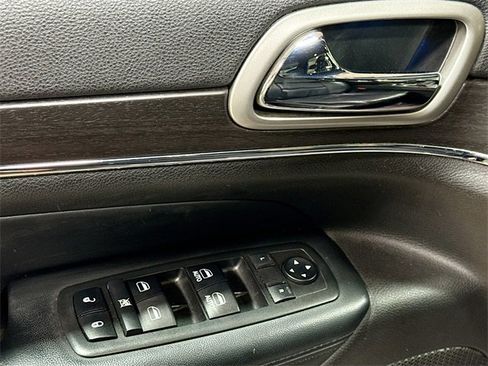 Used 2018 Jeep Grand Cherokee Limited w/ Trailer Tow Group IV image 20