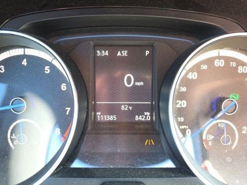 Used 2016 Volkswagen Golf 4-Door AWD/4WD image 18