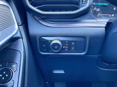 Used 2020 Ford Explorer Limited image 33