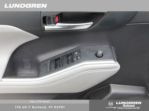 Used 2022 Toyota Highlander XLE image 14