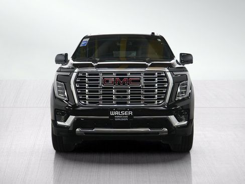 Used 2025 GMC Yukon XL Denali w/ Sun & Power Step Package AWD/4WD image 8
