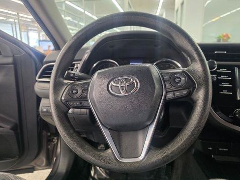 Used 2020 Toyota Camry LE FWD image 17