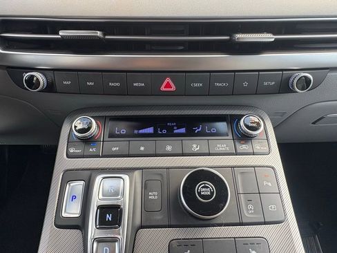 Used 2024 Hyundai Palisade SEL image 23