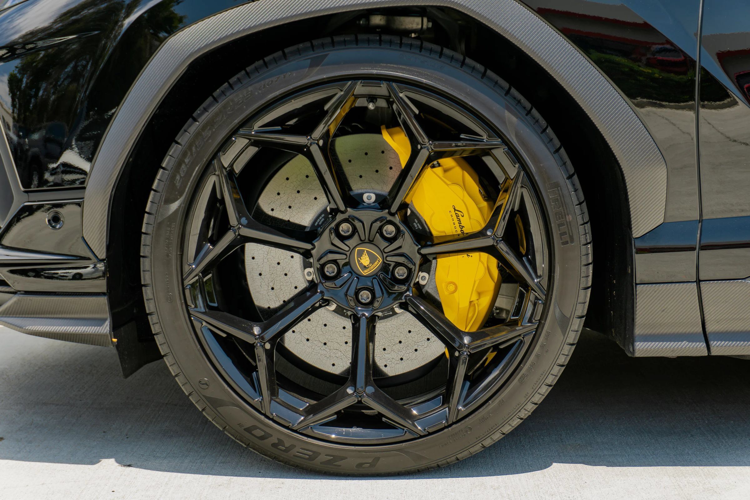 Used 2024 Lamborghini Urus Performante AWD/4WD image 20