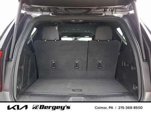 Used 2022 GMC Yukon SLT w/ SLT Luxury Package image 32