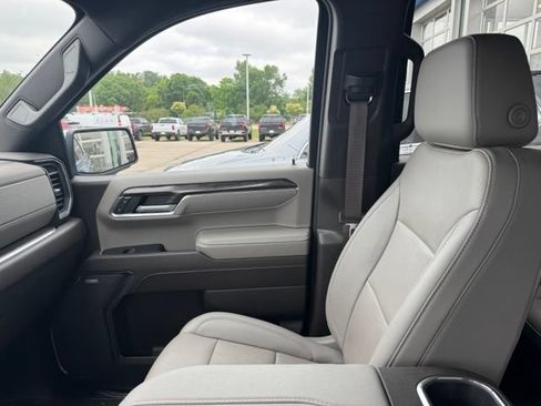 Certified 2023 Chevrolet Silverado 1500 LTZ AWD/4WD image 20