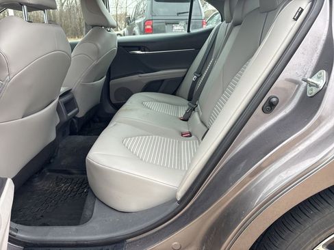 Used 2023 Toyota Camry SE image 20