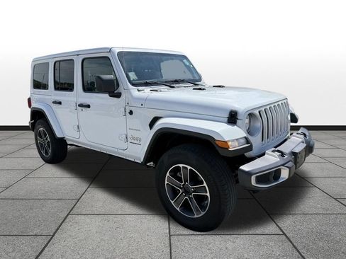Used 2023 Jeep Wrangler Unlimited Sahara AWD/4WD image 35