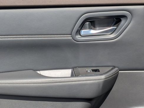 Certified 2022 Nissan Rogue SL w/ SL Premium Package image 27