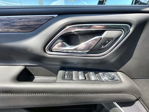 Used 2024 Chevrolet Tahoe Premier RWD image 24