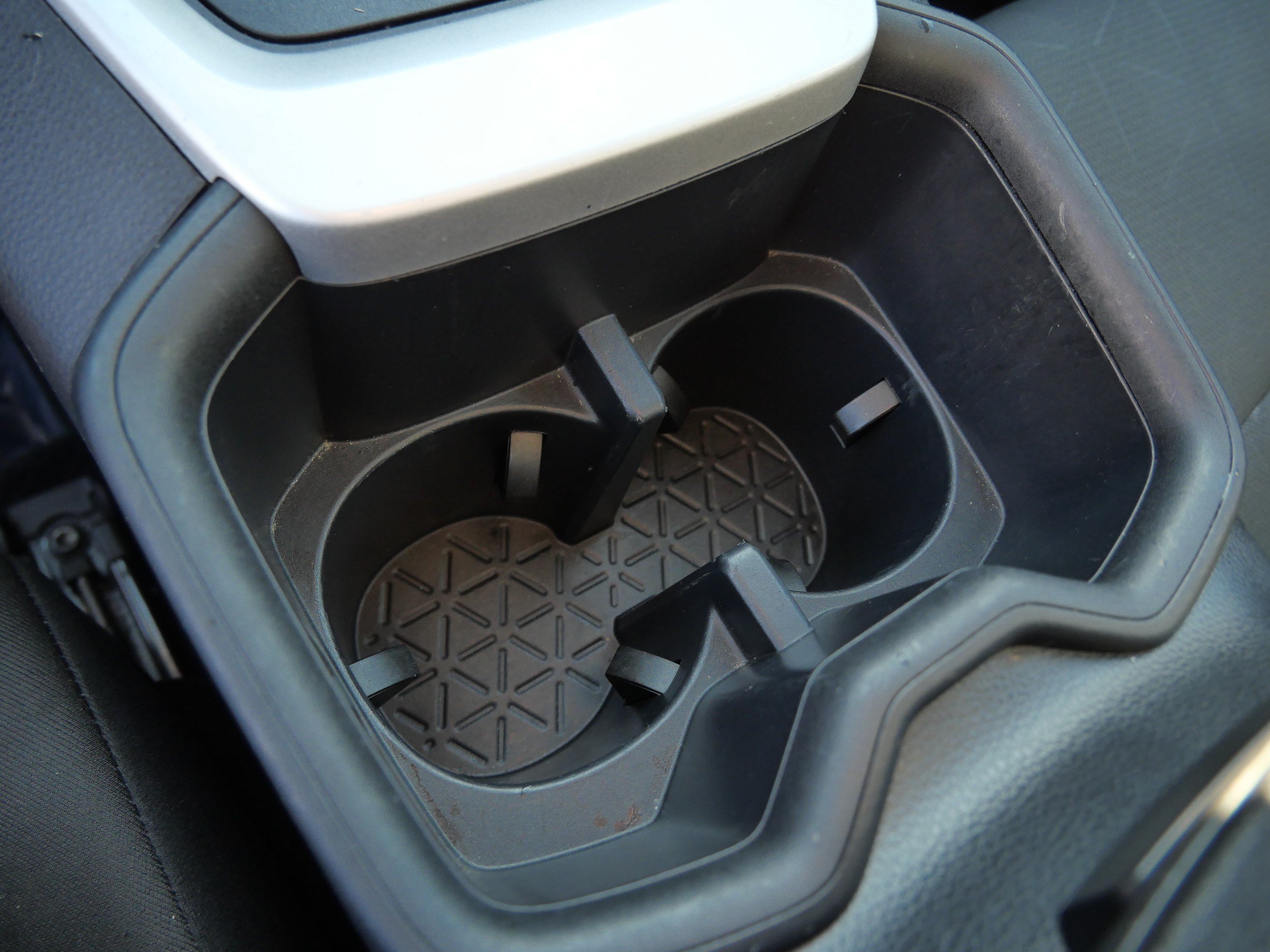 Certified 2025 Toyota RAV4 XLE AWD/4WD image 32