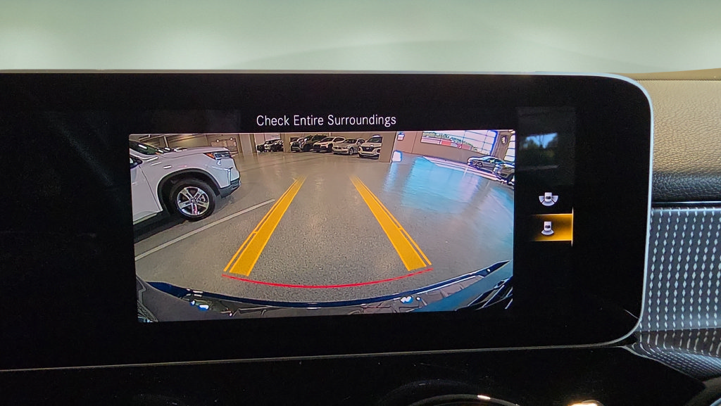 Used 2020 Mercedes-Benz GLB 250 4MATIC image 31