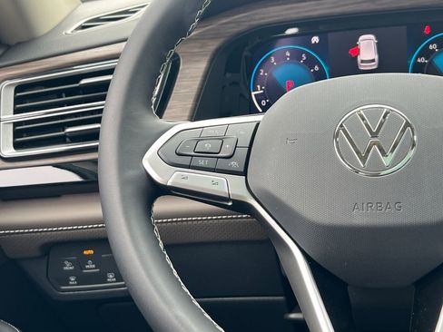 New 2026 Volkswagen Atlas SEL image 28