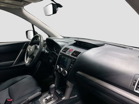 Used 2018 Subaru Forester 2.5i Premium w/ All-Weather Package AWD/4WD image 28