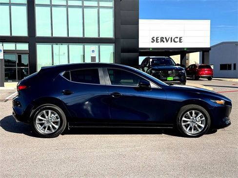 Used 2025 MAZDA MAZDA3 s image 9