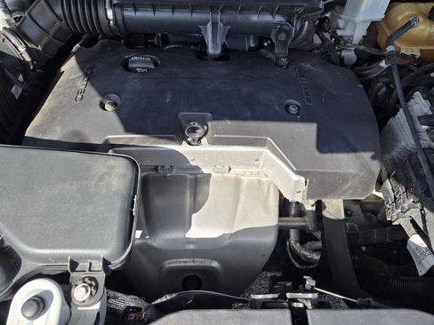 Used 2019 Buick Envision Essence FWD image 29