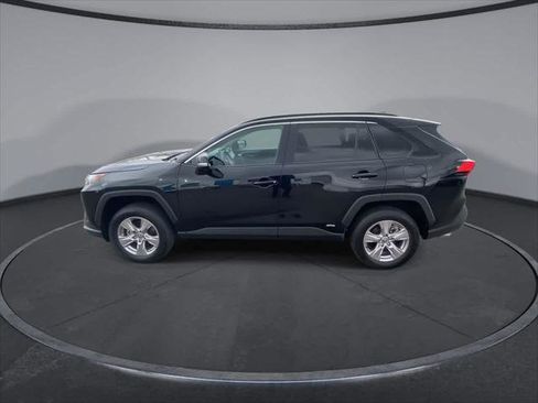 Certified 2025 Toyota RAV4 XLE AWD/4WD image 5