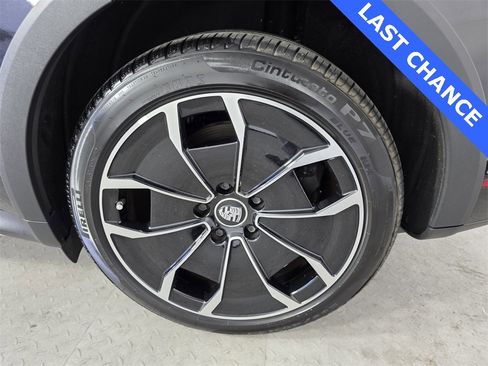 Used 2023 Porsche Taycan 4 Cross Turismo image 16