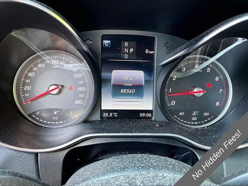 Used 2018 Mercedes-Benz C 300 4MATIC Sedan image 17