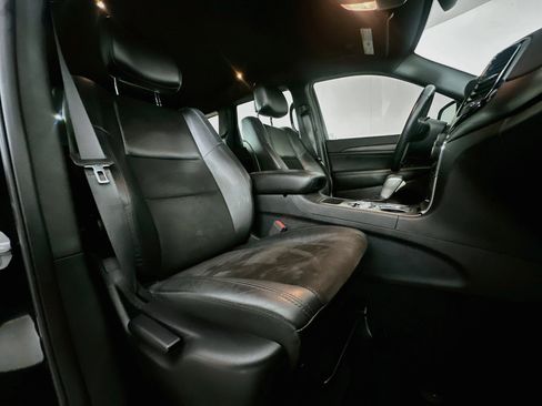 Used 2019 Jeep Grand Cherokee Altitude RWD image 32