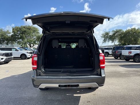 Used 2020 Ford Expedition XLT w/ Equipment Group 202A RWD image 29