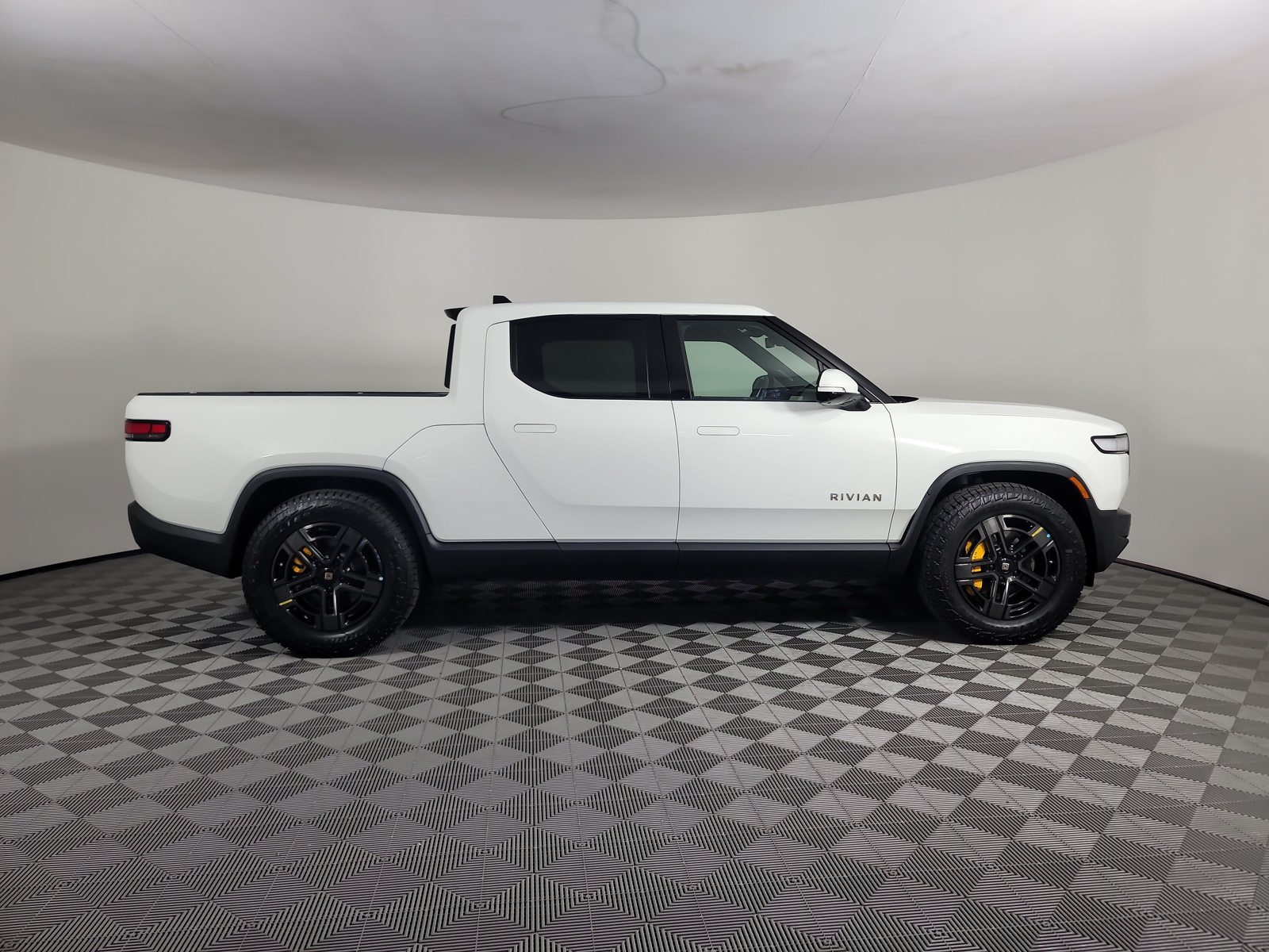 Used 2023 Rivian R1T Adventure Quad AWD/4WD image 6